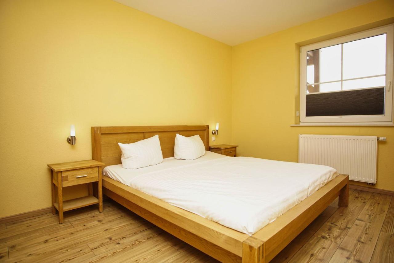 Schicke Fewo Mit Terrasse, Gratis Nutzung Vom Ahoi Erlebnisbad Und Sauna In Sellin - Haus De Niege Wech Fewo 02 蒂索 外观 照片