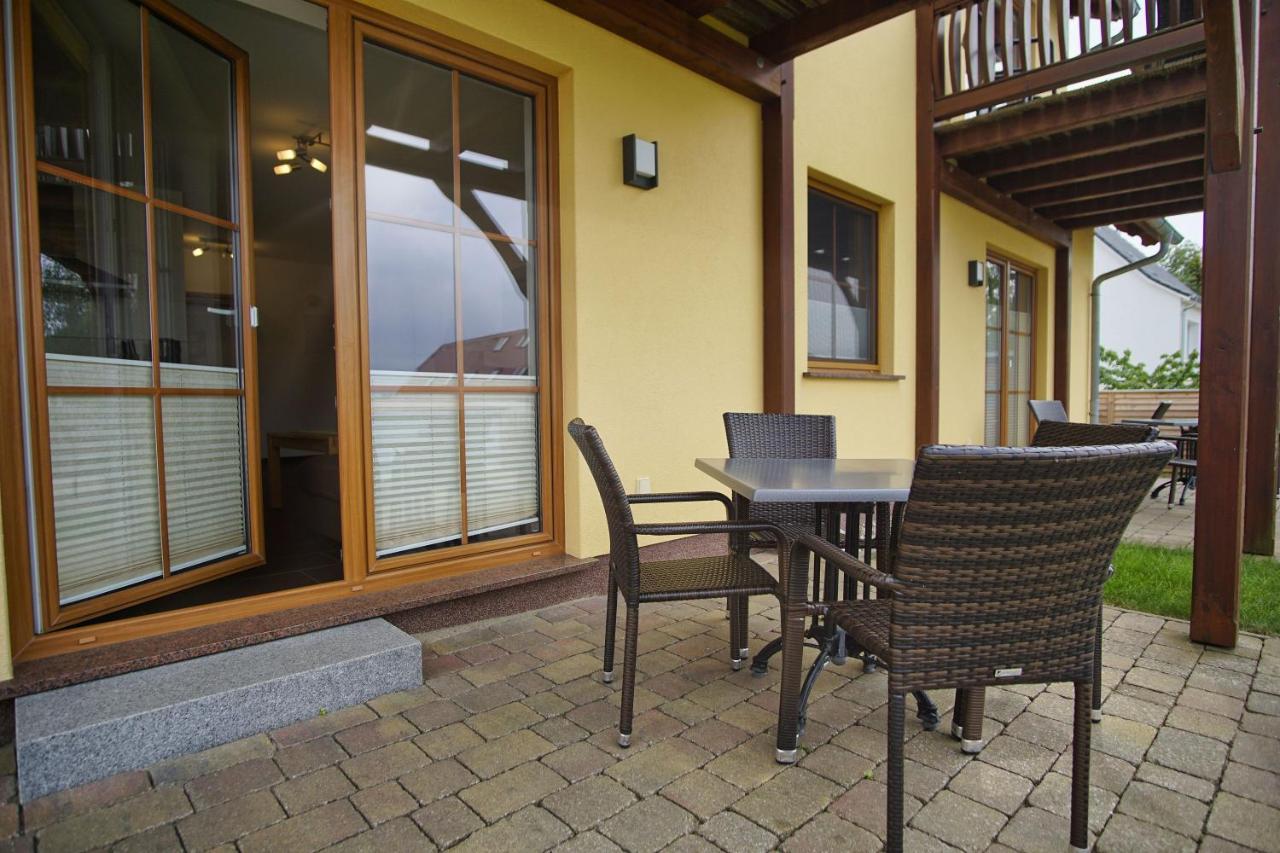Schicke Fewo Mit Terrasse, Gratis Nutzung Vom Ahoi Erlebnisbad Und Sauna In Sellin - Haus De Niege Wech Fewo 02 蒂索 外观 照片