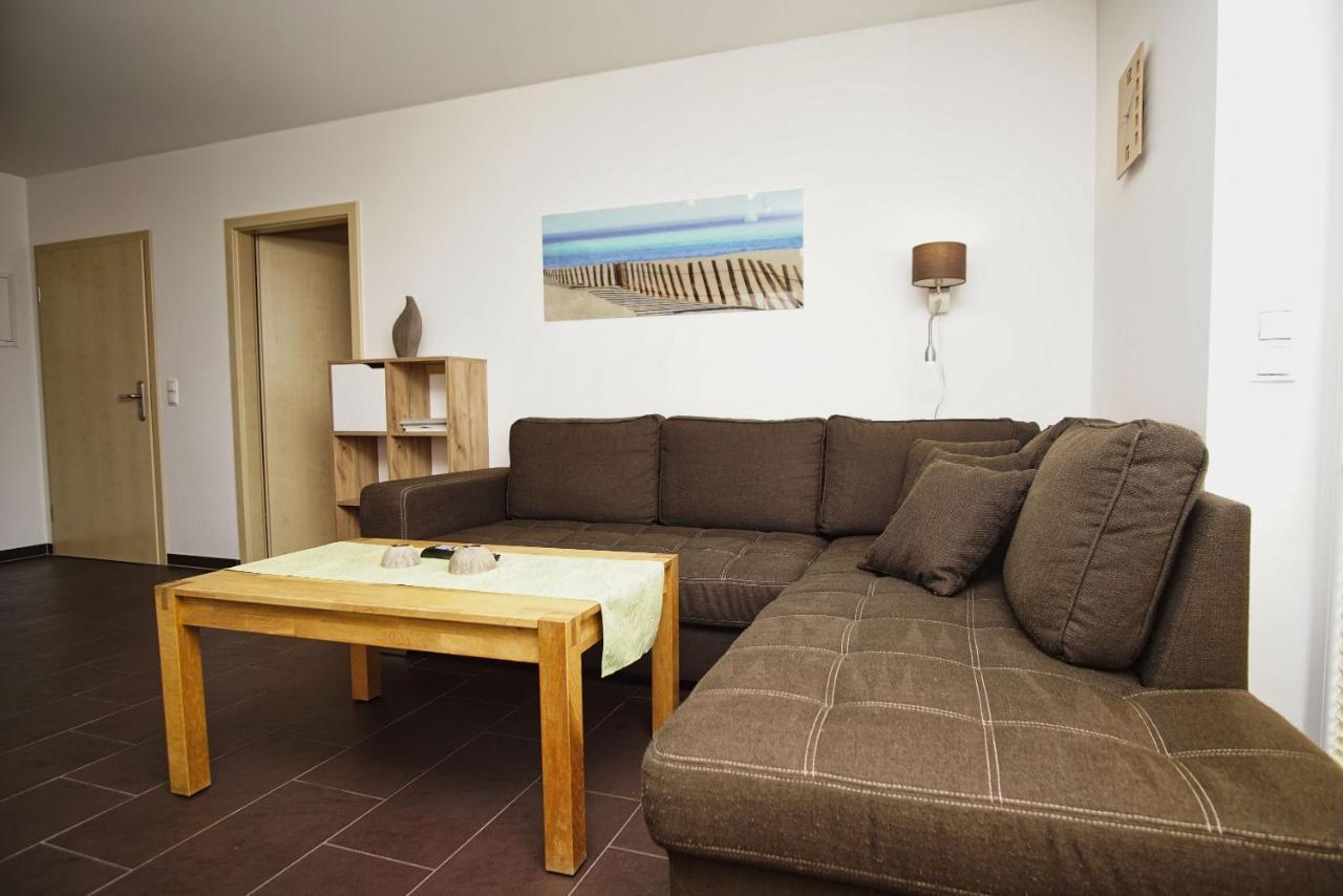 Schicke Fewo Mit Terrasse, Gratis Nutzung Vom Ahoi Erlebnisbad Und Sauna In Sellin - Haus De Niege Wech Fewo 02 蒂索 外观 照片