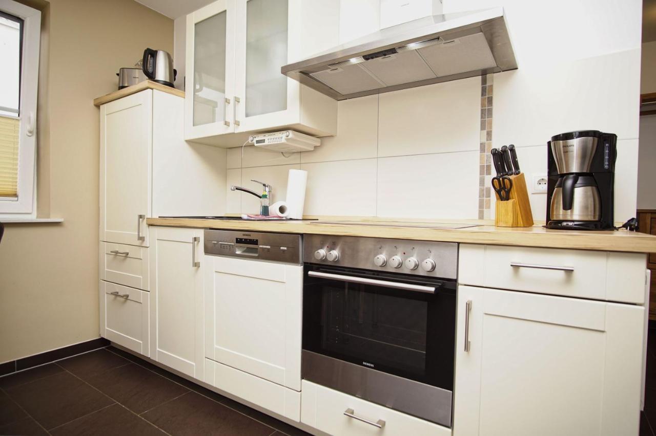 Schicke Fewo Mit Terrasse, Gratis Nutzung Vom Ahoi Erlebnisbad Und Sauna In Sellin - Haus De Niege Wech Fewo 02 蒂索 外观 照片
